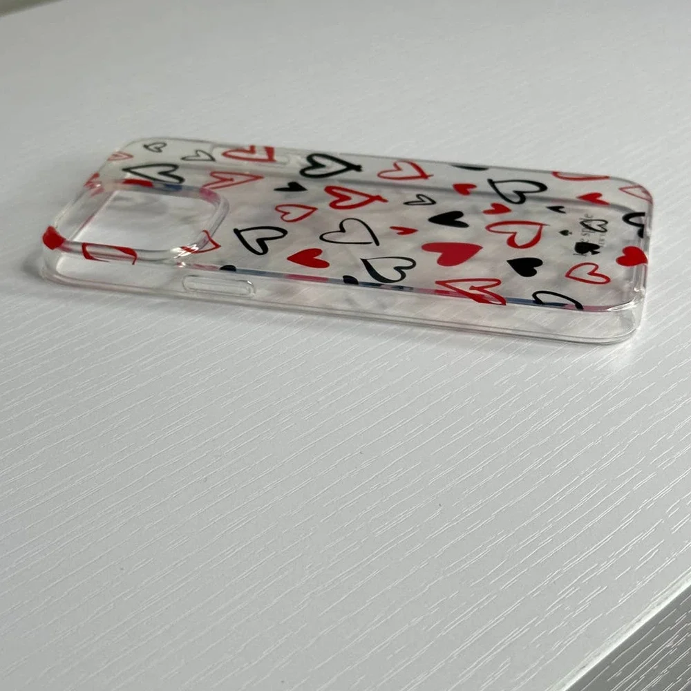 Kate Spade Hearts Clear Resin iPhone 13 Pro Case - Damage box
